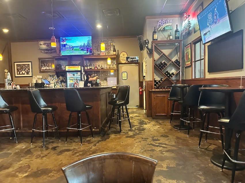 Full bar